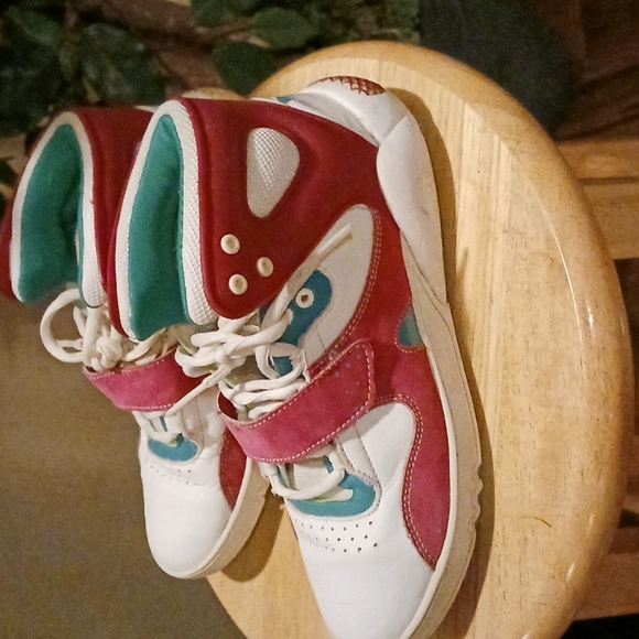 Adidas Round house Mid J sneakers big girl sz5 - Picture 4 of 6